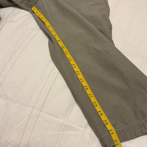 The North Face A5 Series khaki capri pants. - Picture 7 of 7